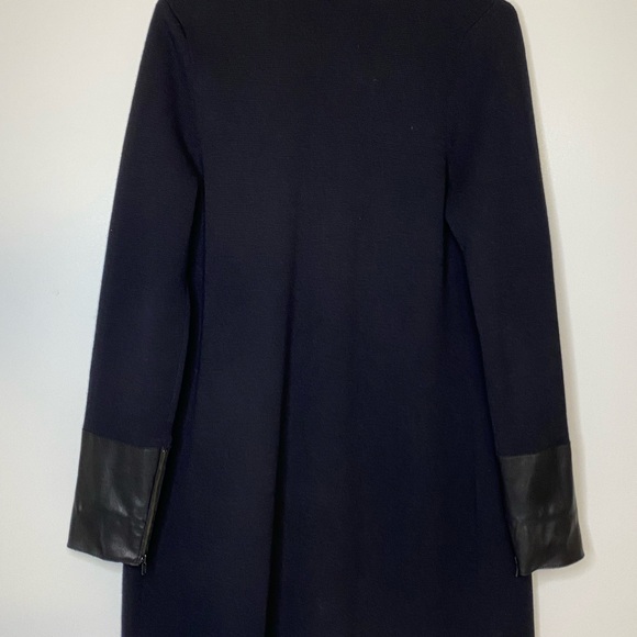 Eileen Fisher 100% Wool Sweater with leather cuffed sleeves - Picture 11 of 13